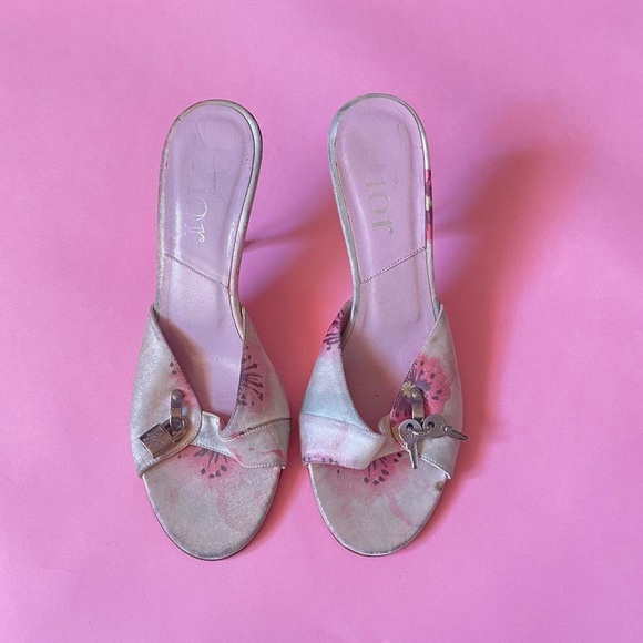 Dior heels - Picture 1 of 4